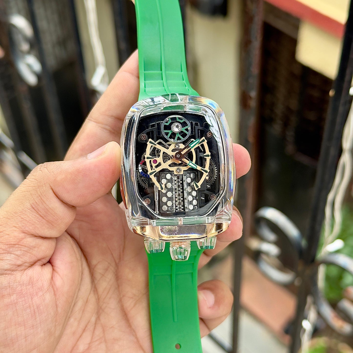 BUGATTI CHIRON ENGINE ON YOUR WRIST!